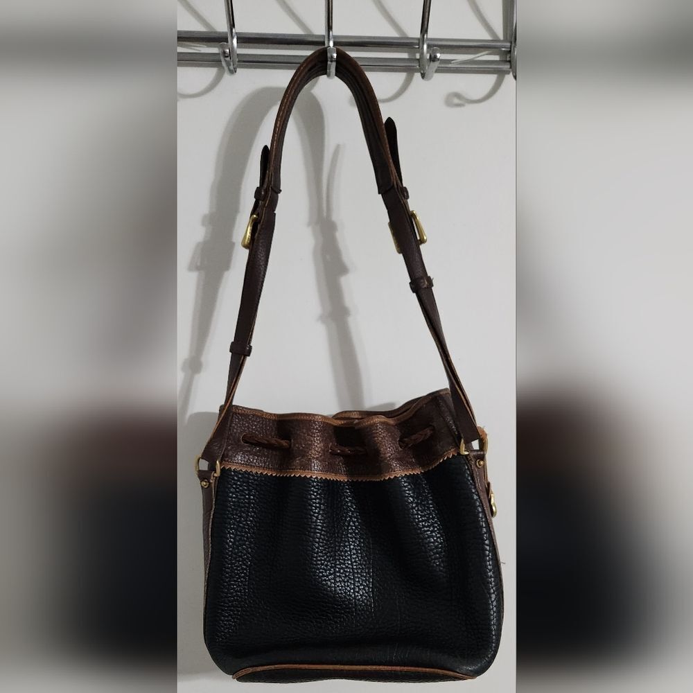 VTG 90s Dooney & Bourke Navy Teton bucket bag - Picture 4 of 5